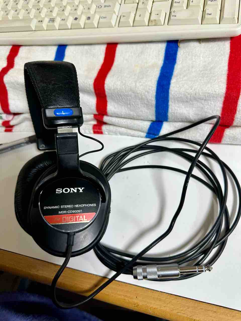 SONY MDR-CD900STのDIY修理&MOD : 弾き語りおやじの独り言 SONY MDR-CD900STのDIY修理&MOD : 弾き語りおやじの独り言