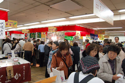みやざき展大盛況です!