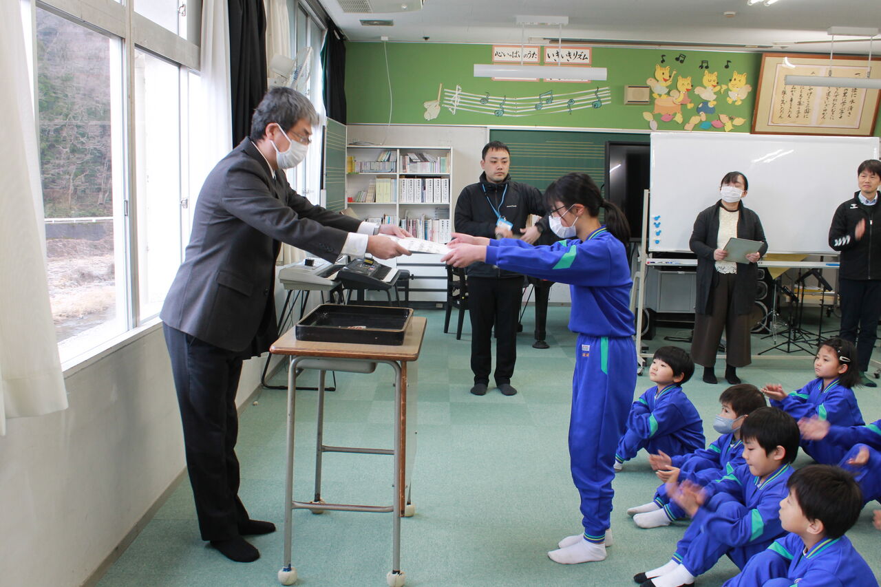 小学　朝礼 小中学生 令和6年全校朝礼 : 匹見小・中blog