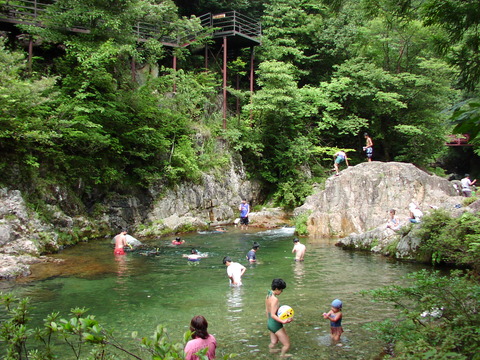 ★レストパーク川遊び