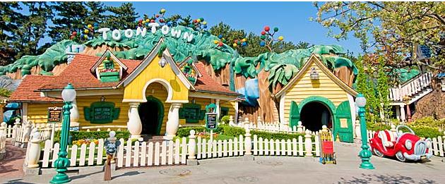 今話題の東京ディズニーリゾート30周年のcmに出てくる色んな物を特定してみた 挽肉コウモリ雑日記 今話題の東京ディズニーリゾート30周年のcmに出てくる色んな物を特定してみた 挽肉コウモリ雑日記