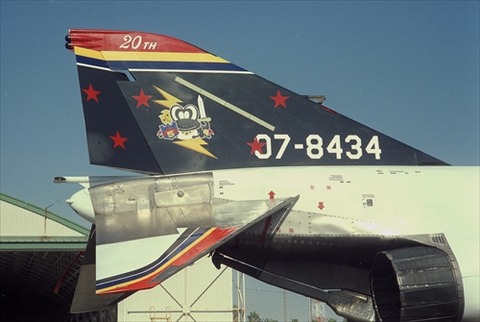 301sqSPE199312070012_R