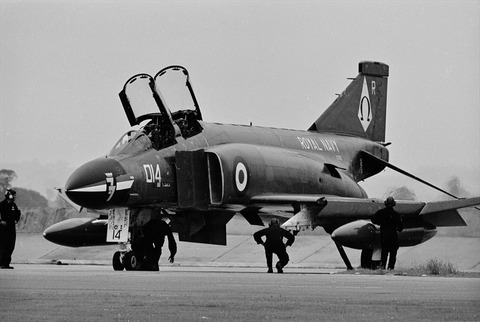 YEOVILTON197706260039_R