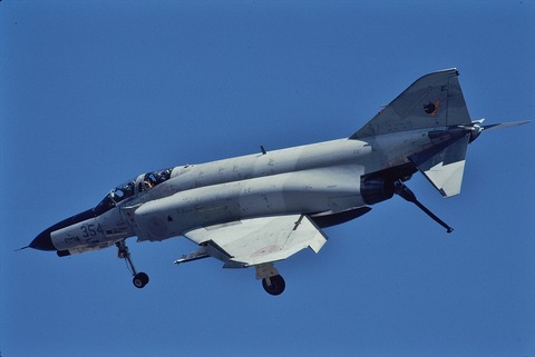 新田原199211290020_R