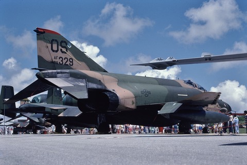 嘉手納１９８３０９０３0027_R