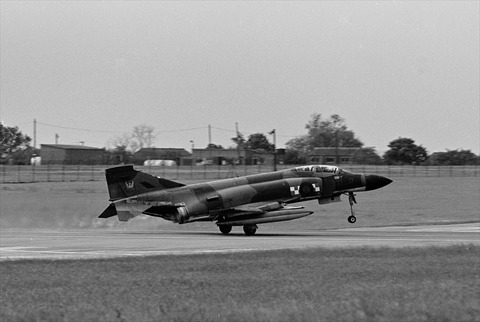 WXFIELD197706270009_R