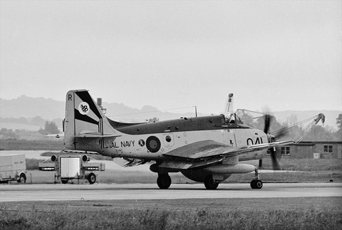 YEOVILTON197706260040_R