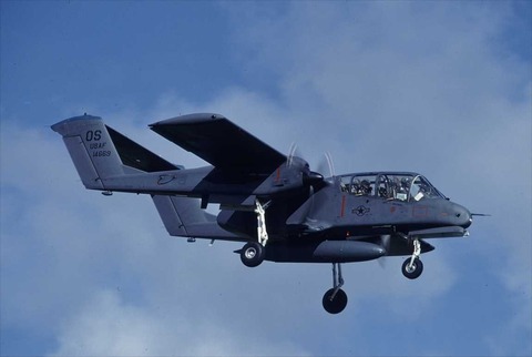 嘉手納１９８００５２９0002_R