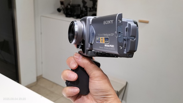 10ae115c-s.jpg 10ae115c-s.jpg