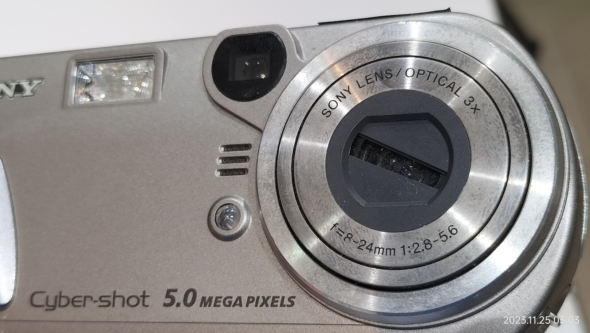 600776_5 600776_5