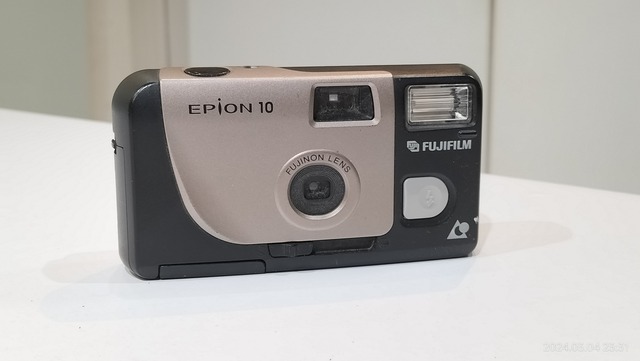 富士フィルム EPION 10 Amazon.co.jp: ｜フィルムカメラ｜富士フィルム エピオン10