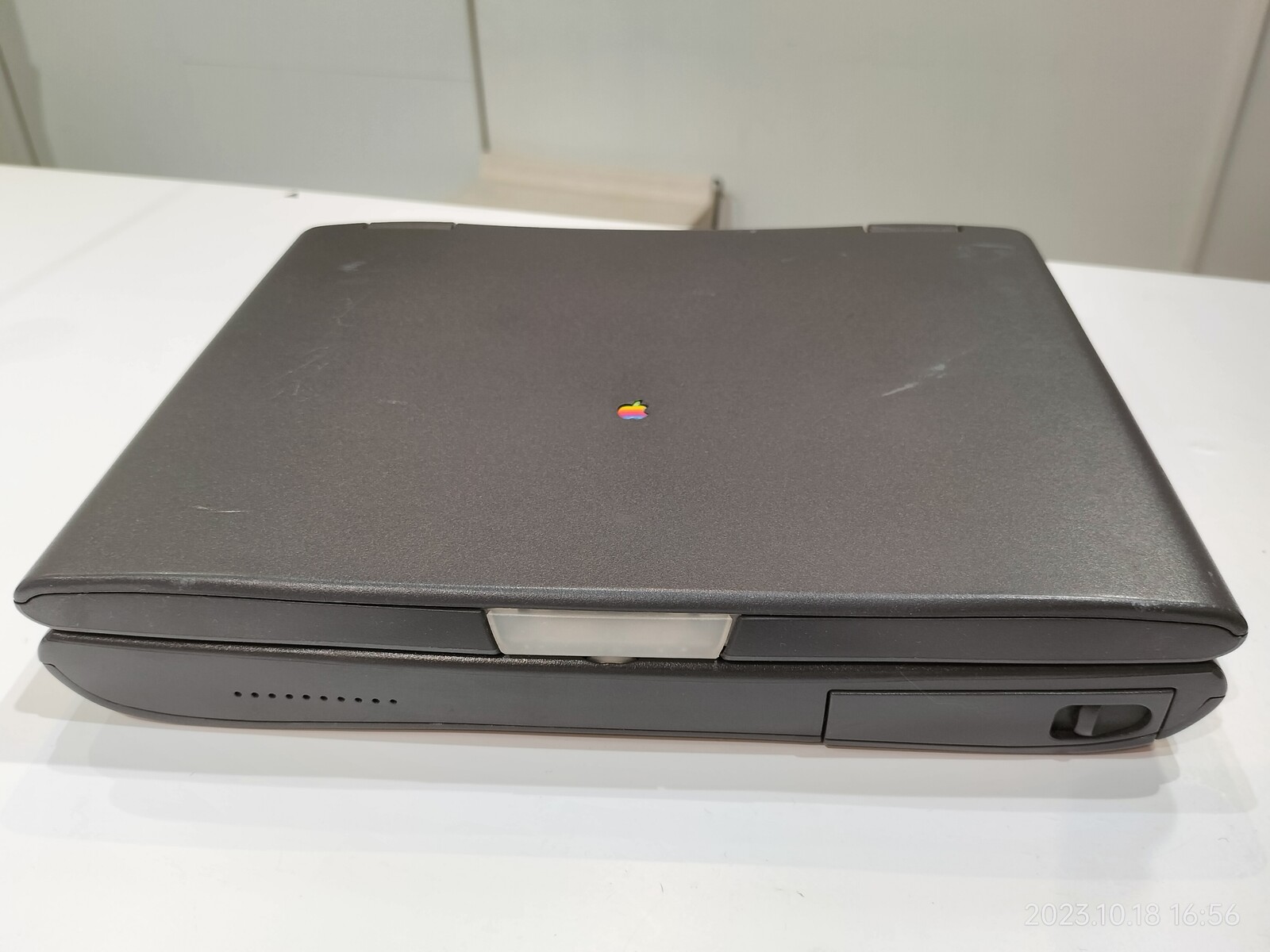1997/平成9/Apple/PowerBook2400c/180/Apple初の日本専用モデル/日本IBMとの共同開発/PowerPC ...