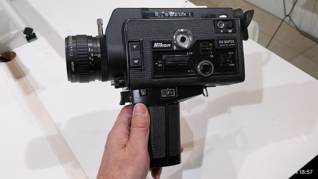 ビデオカメラ Nikon R8 SUPER FILM TESTED Nikon R8 Super: Super-8 movie camera. | Classic