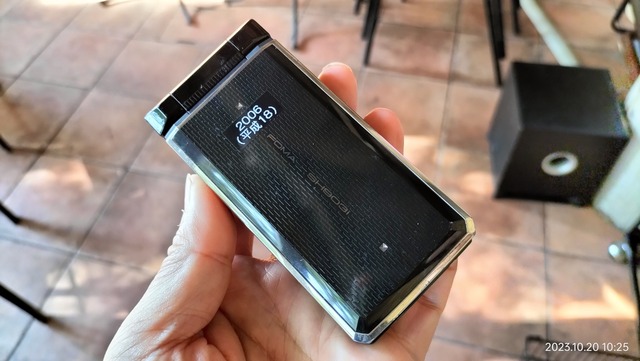 9e963e40-s.jpg
