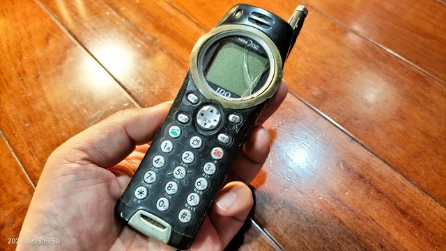 非売品 2000年 コカコーラ FF IDO 携帯電話 C303CA 特別モデル 非売品 2000年 コカコーラ FF IDO 携帯電話 C303CA 特別モデル
