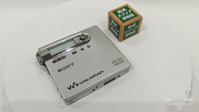 2002/平成14/SONY/MZ-N10/MDウォークマン/MD10周年記念モデル