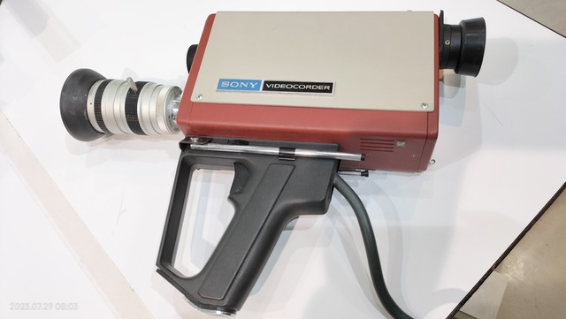 1969/昭和44/SONY/AVC-3500/撮像管/ファインダーはブラウン管 1969/昭和44/SONY/AVC-3500/撮像管/ファインダーはブラウン管