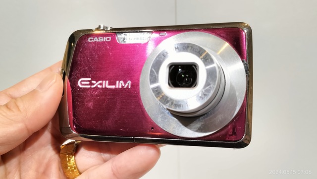 デジカメ 酸っぱく CASIO EXILIM EX-Z1 （ピンク）