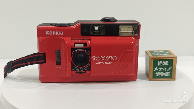 1985/昭和60/Konica/TOMATO AUTO DATE/35mm Compact Camera/35mm F4 1985/昭和60/Konica/TOMATO AUTO DATE/35mm Compact Camera/35mm F4