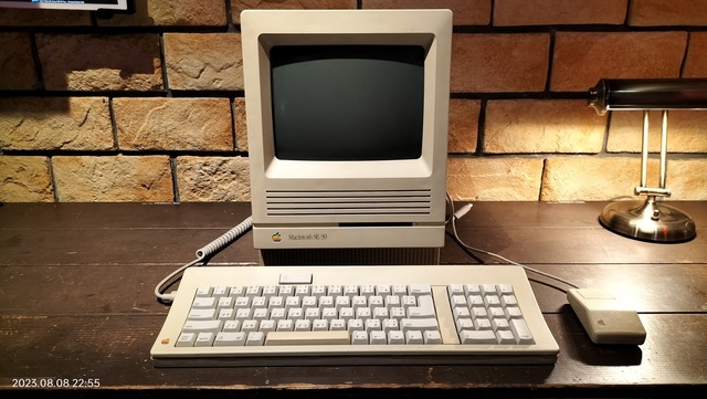 1989/平成1/Apple/Macintosh SE/30/フロッグデザイン 1989/平成1/Apple/Macintosh SE/30/フロッグデザイン