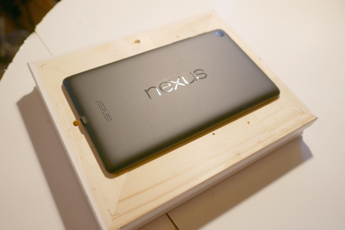 Nexus7とおもいでばこで作るクラウドフォトフレーム Himag Nexus7とおもいでばこで作るクラウドフォトフレーム Himag