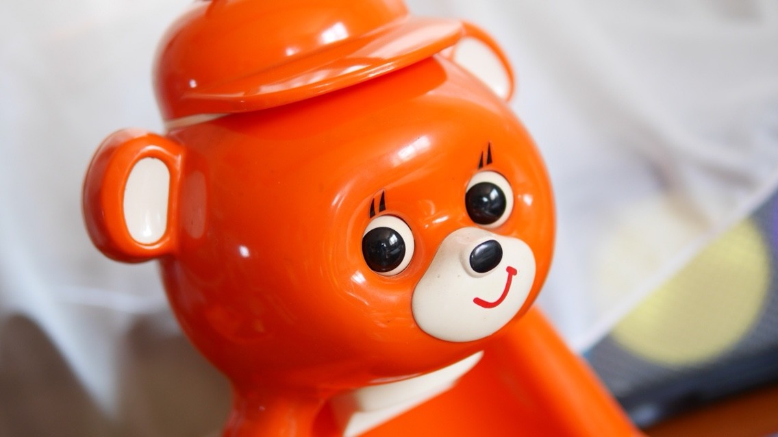 奄美の実家で発掘されたキョロちゃんでかき氷を作ってみた himag