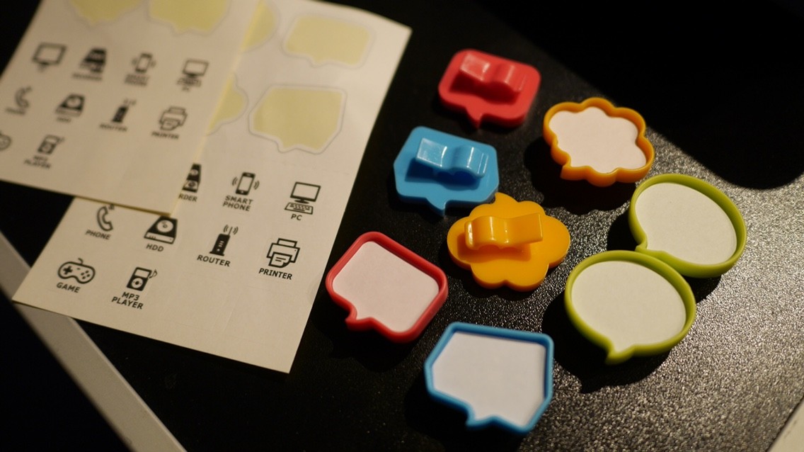 キャンドゥで売ってる電源プラグのネームタグいいじゃん Himag キャンドゥで売ってる電源プラグのネームタグいいじゃん Himag