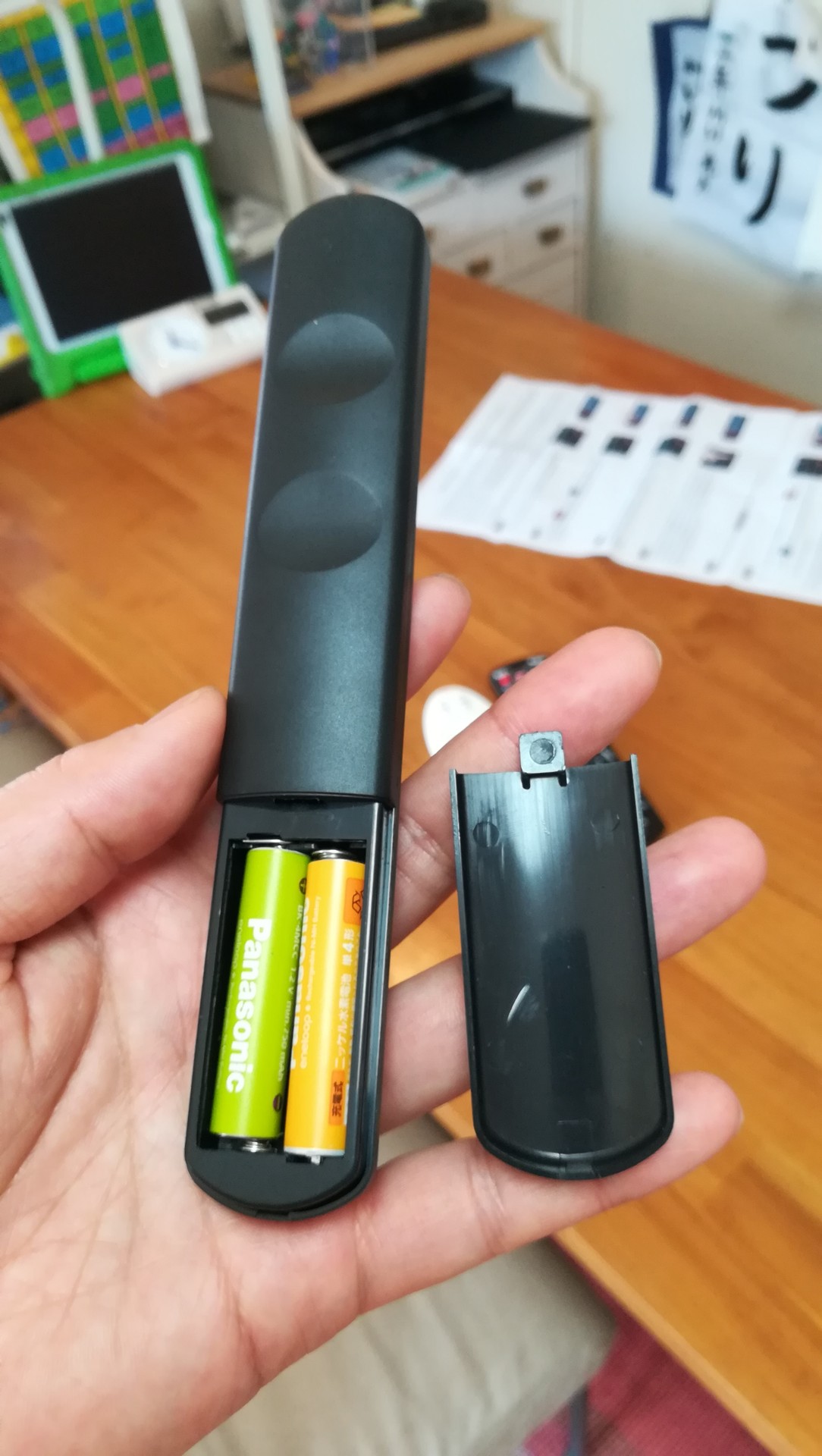 テレビとレコーダーを超シンプルな学習リモコンでまとめてみた Himag