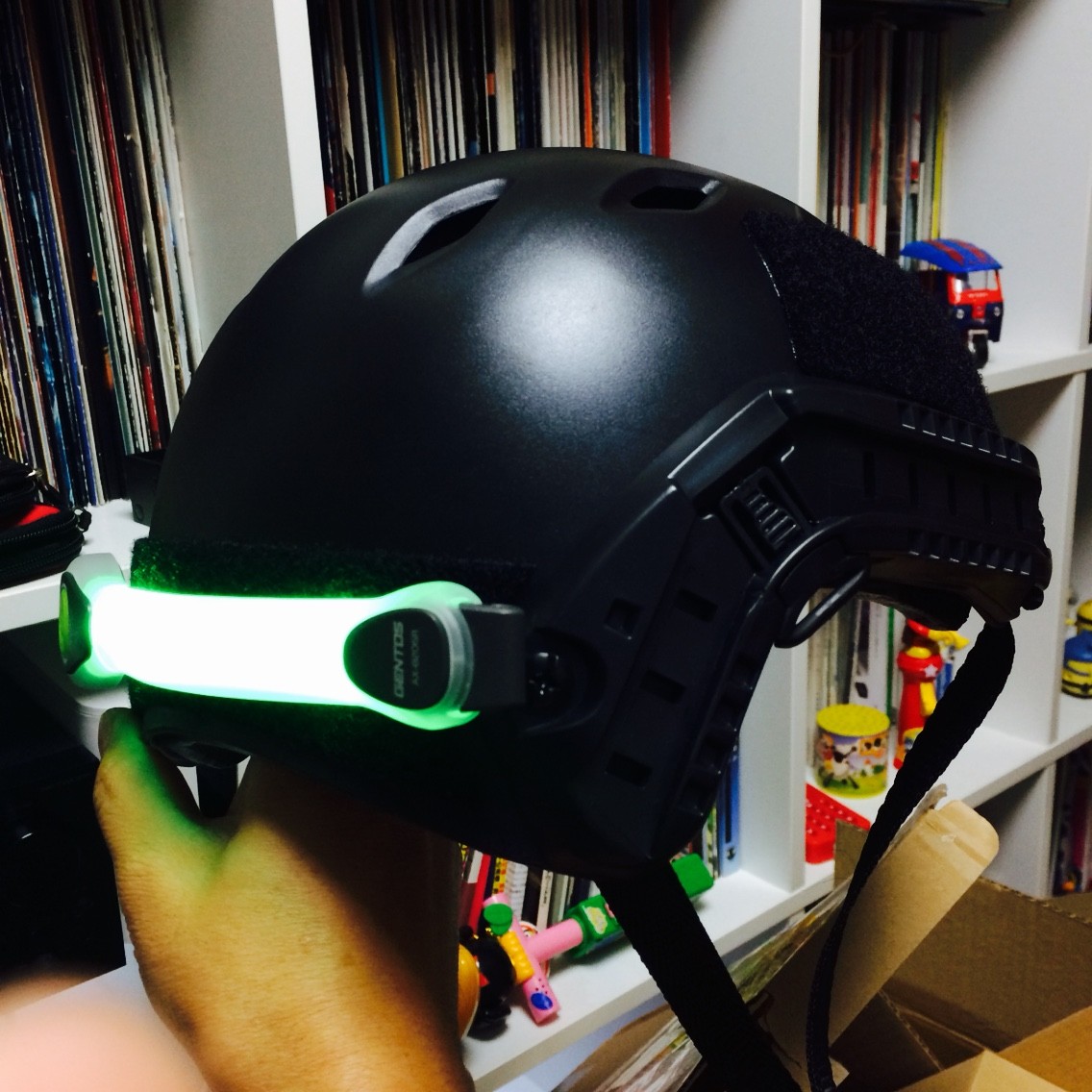 自転車通勤用にサバゲーのヘルメット買ったのでトロン化させてみた Himag