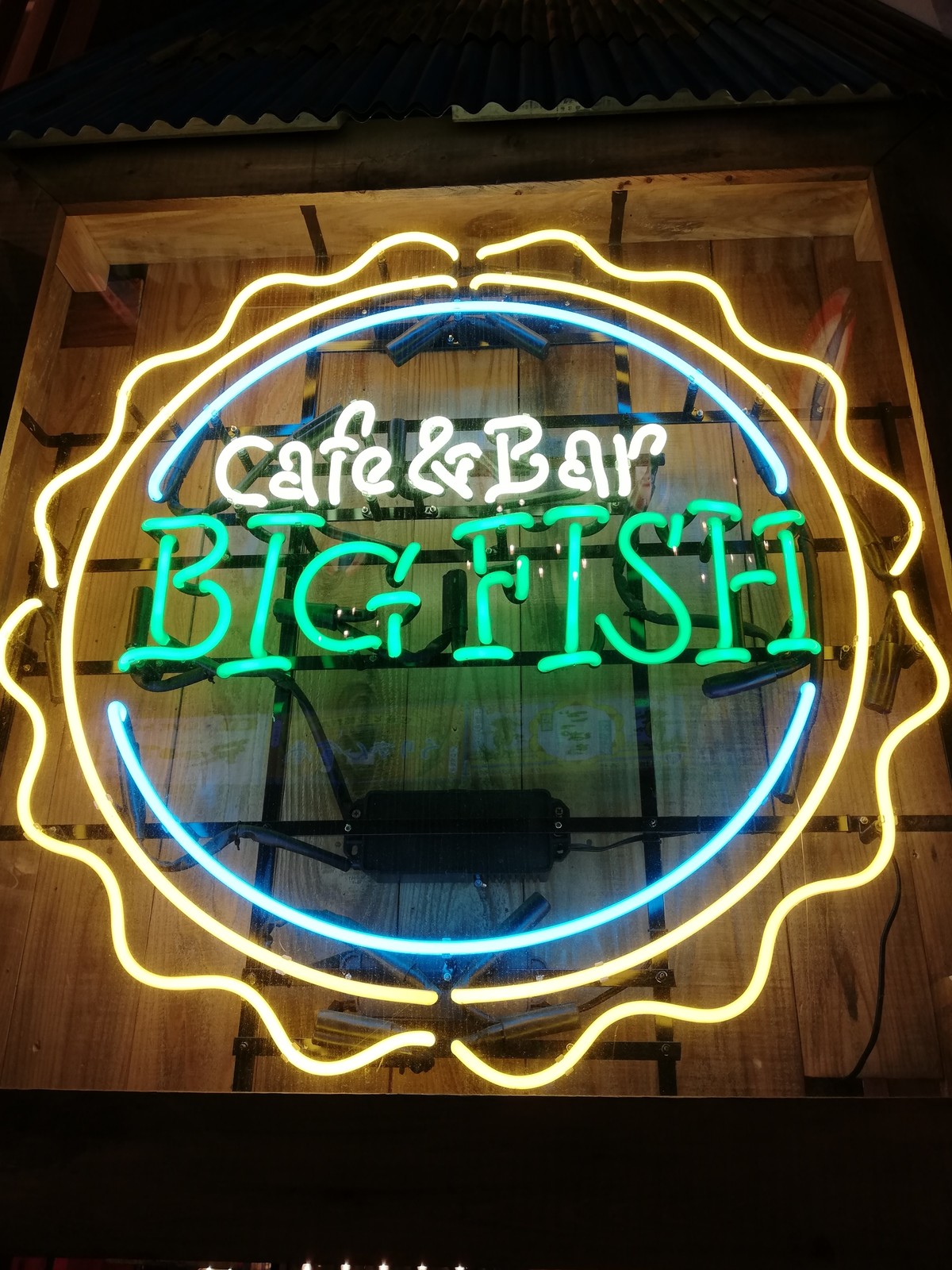 高円寺 ビッグフィッシュ は映画好きが集まる超個性的なバー ビッグフィッシュ Himag