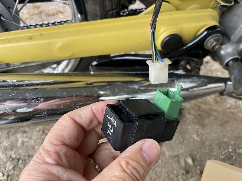 ☆HONDA ☆リトルカブ☆(キック、3速、社外CDI)☆ 50cc調子良好☆ 3速リトルカブ、ナンバープレートとCDI : リトルカブ＆シグナス珍道中記