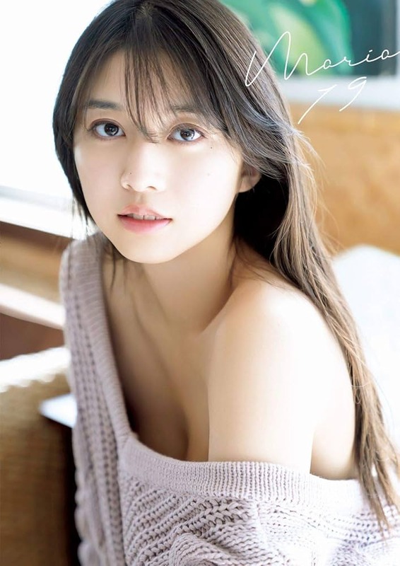 【速報】人気アイドルさん、外仕事にも関わらず限界ミニスカを穿かされてしまう・・・　（画像あり）