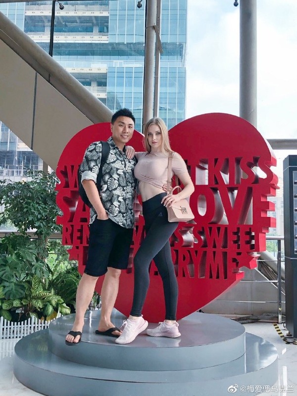 【画像あり】アジア人男性が白人女性と結婚した結果がこちらｗｗｗｗｗｗｗ