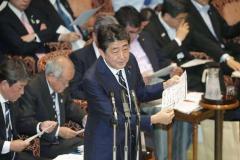 ｢年金100年安心｣の真意 支給減らせば制度を100年維持できる