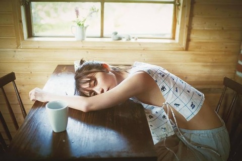 長濱ねる2nd写真集が1位取ったけど、評価は1点台ｗｗｗ : 主婦の暇つぶしトレンドまとめちゃんねる