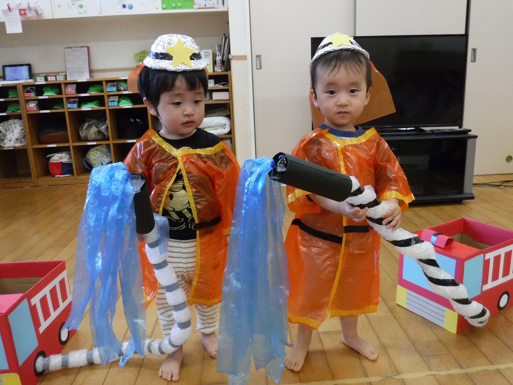 すみれ組 消防士ごっこ ひまわり認定こども園のブログ すみれ組 消防士ごっこ ひまわり認定こども園のブログ