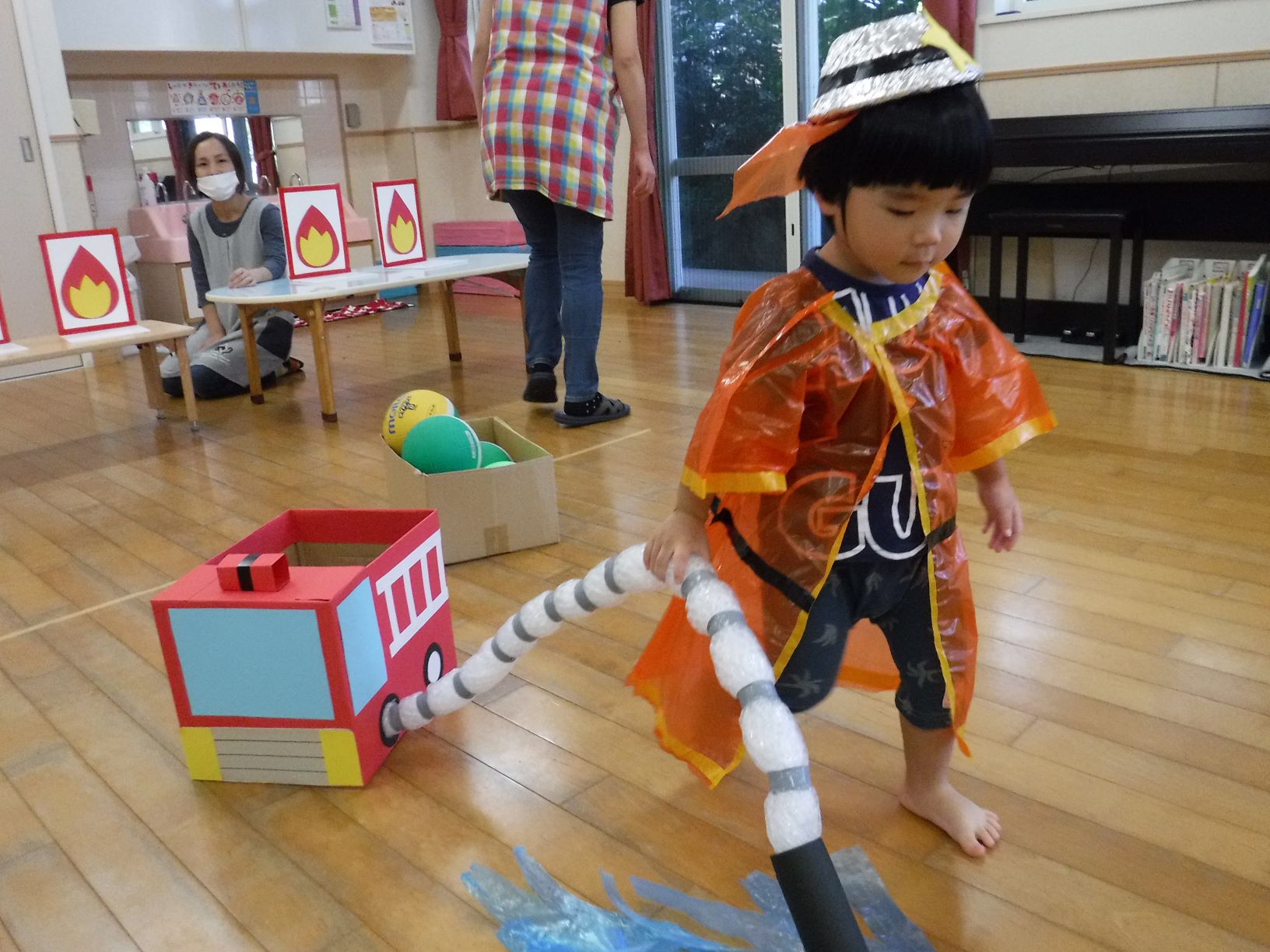 すみれ組 消防士ごっこ ひまわり認定こども園のブログ すみれ組 消防士ごっこ ひまわり認定こども園のブログ