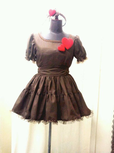 バレンタインデーワンピース チョコ色 シャノワール楽屋 制作のお部屋 バレンタインデーワンピース チョコ色 シャノワール楽屋 制作のお部屋