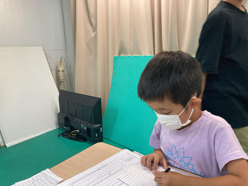 小1 一人で勉強