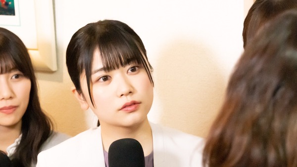 いつもニッコニコな丹生明里が真顔になった時の怖さwwwwwww 日向坂46通信 いつもニッコニコな丹生明里が真顔になった時の怖さwwwwwww 日向坂46通信