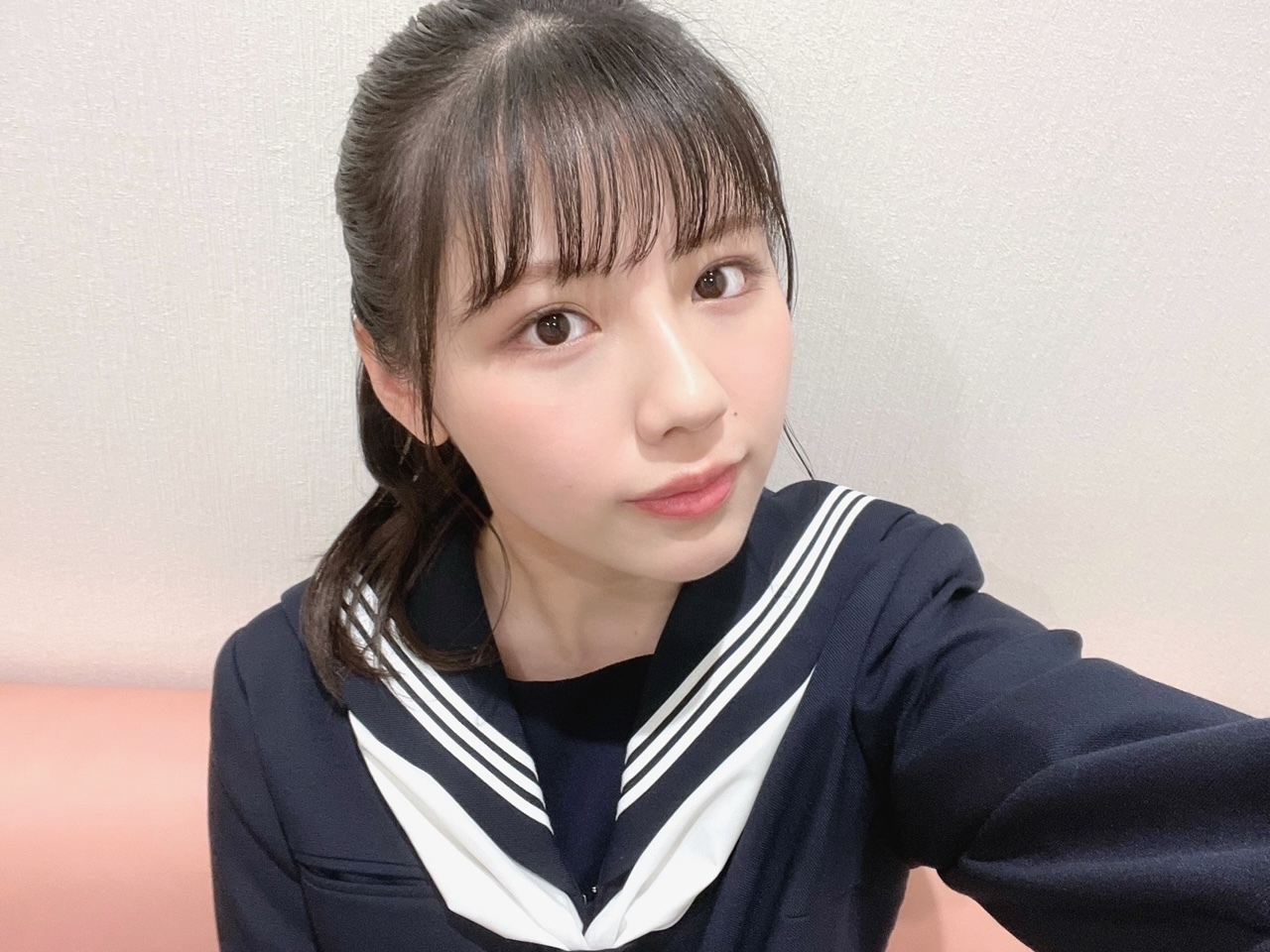 渡邉美穂の肩出し姿がセクシー過ぎてたまらな過ぎる件 日向坂46で恋したい