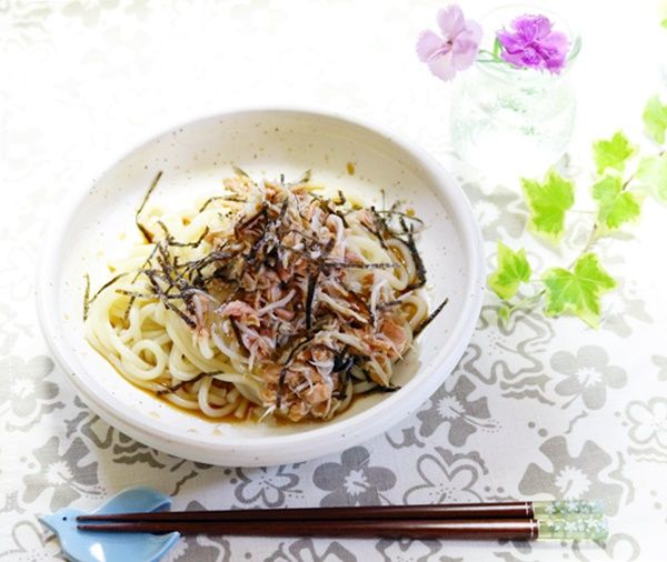 ツナとしらすの冷やしうどん