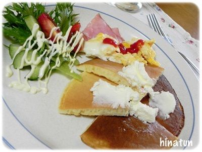 甘くないパンケーキでブランチ♪