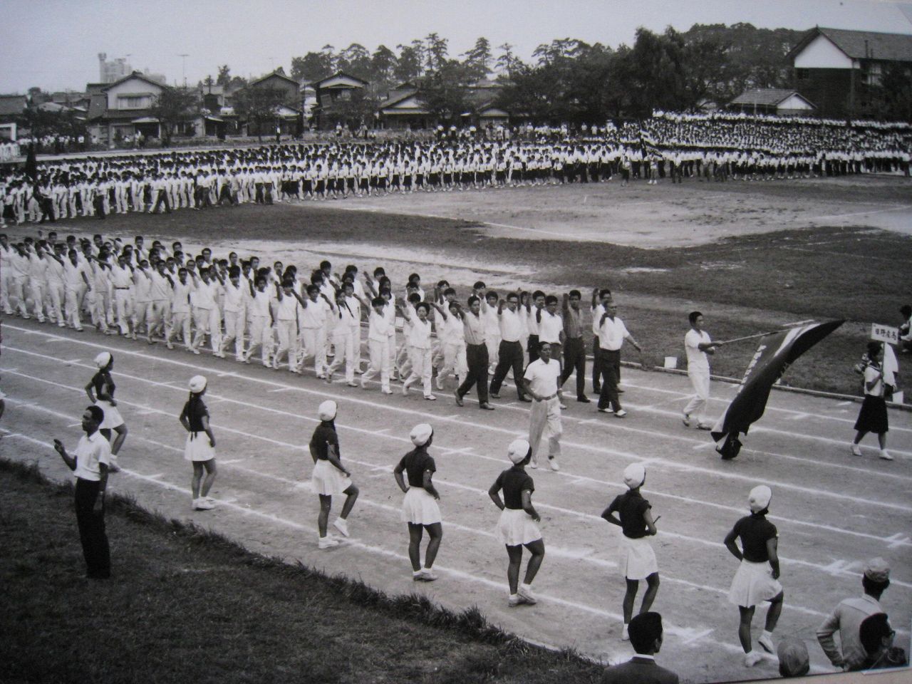 005-65年県体入場　旗手