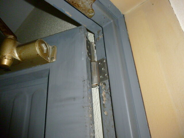 マンションの玄関ドアの不具合の調整 ひのき建設 雑文箱