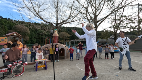 シーケンス 01.00_42_17_13.静止画018