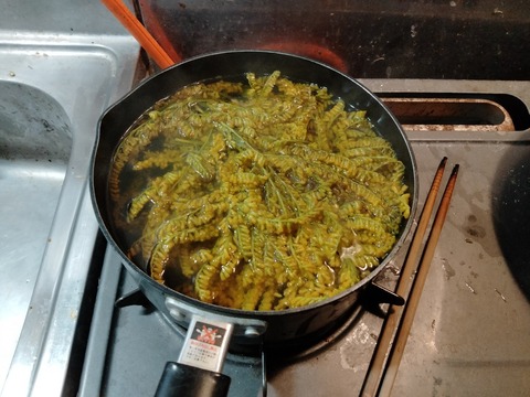 煮込み中