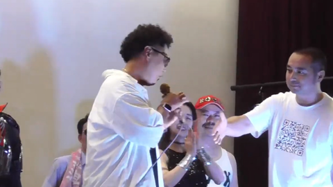 シーケンス 01.00_09_43_02.静止画034