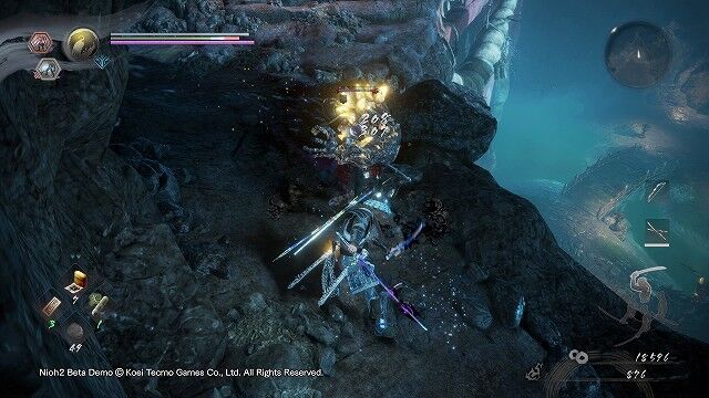 金魚 飛び出し注意