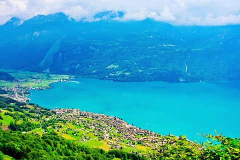 スイス湖畔のイメージ